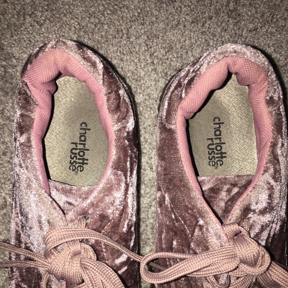 Velvet Shoes - Picture 4 of 4
